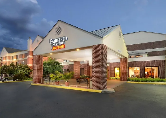Fairfield Inn & Suites By Marriott Charlottesville North