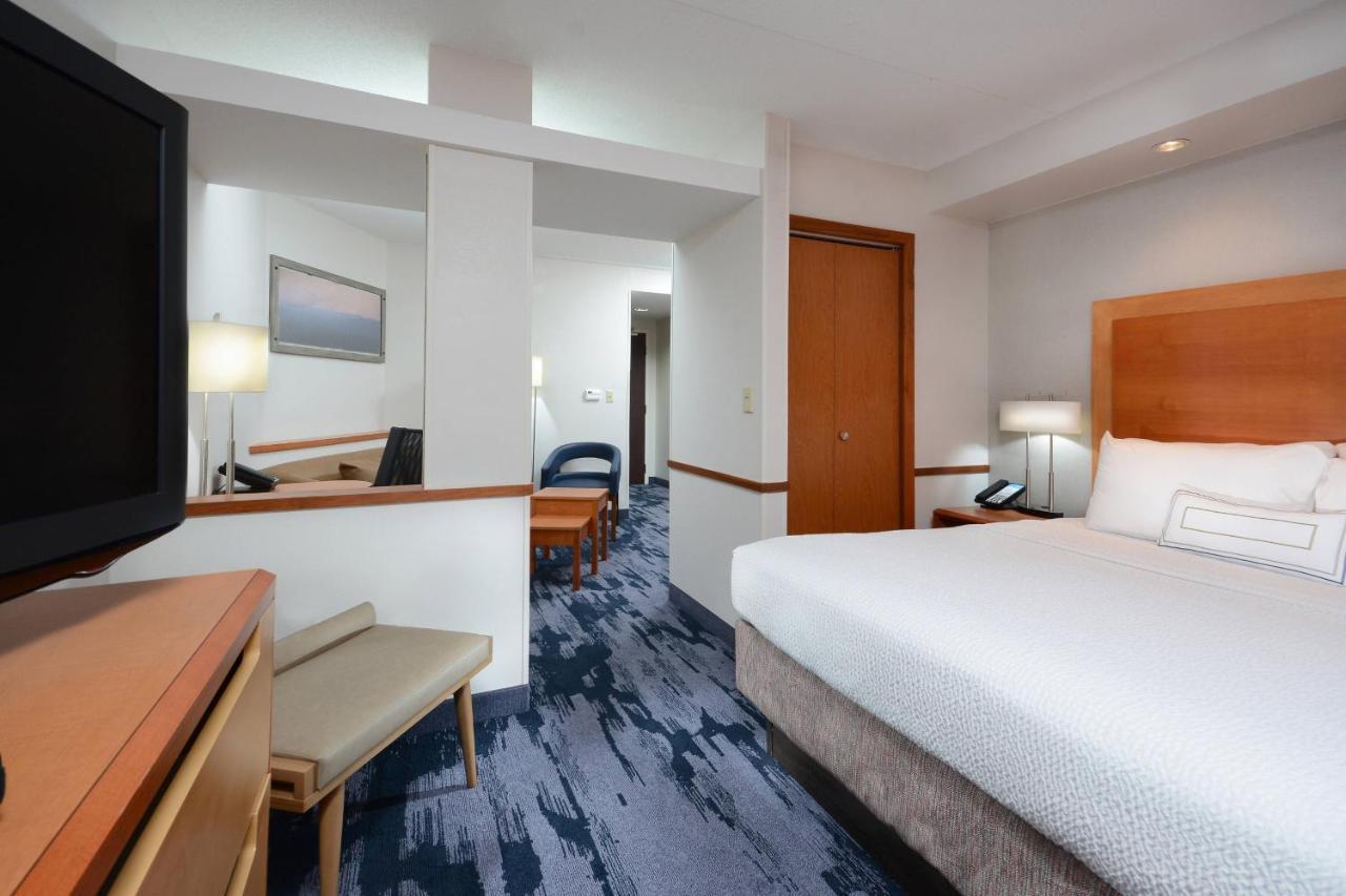 Fairfield & By Marriott North 3* Charlottesville