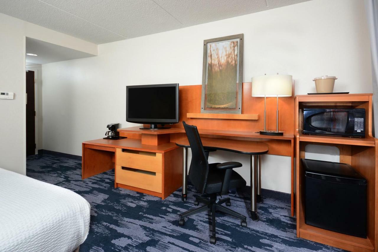 Hotel Fairfield & By Marriott North 3*